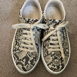 Snake print sneakers, size 36, great condition